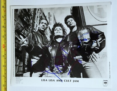 LISA AND THE CULT JAM SIGNED 8X10 PRESS PHOTO 89 FREESTYLE FUNK