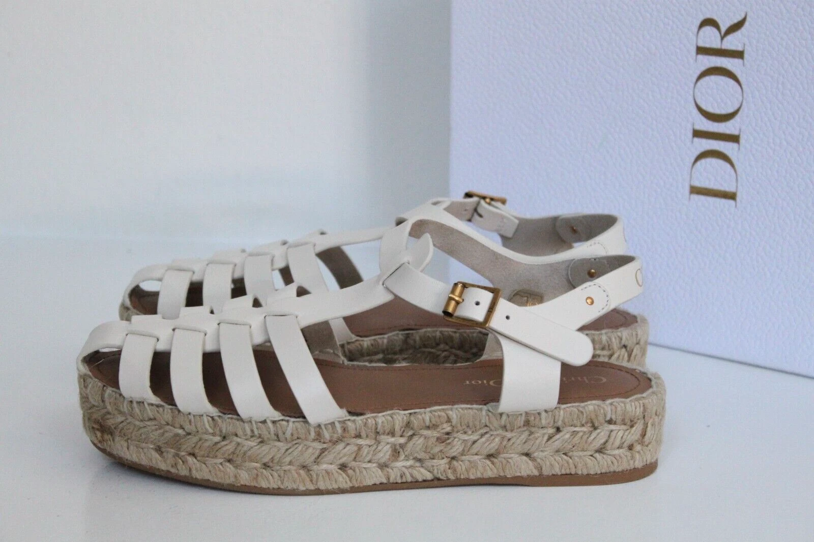 Sandales plates 8 / 38,5 Christian Dior cuir blanc marine espadrille cheville