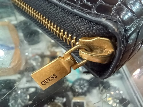 Cartera grande GUESS cocodrilo laurel negra - Imagen 20 de 20