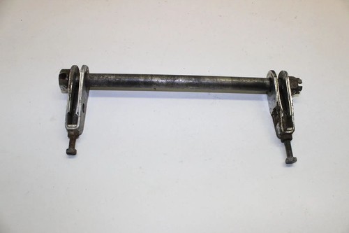 Hinterachse Achse hinten Hinterradachse mit Kettenspanner Honda CB 125 K