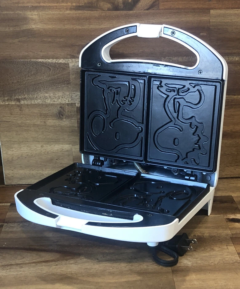 Sandwichera de queso a la parrilla Cacahuetes Snoopy Woodstock Works Smart Planet SGCM-2 Foto 3 de 4