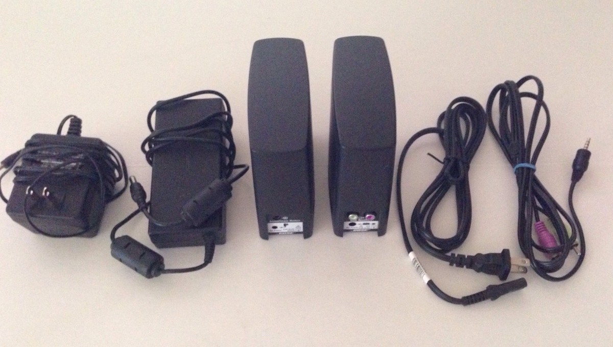 Bose SL2 Main / Stereo Speakers In Excellent Condition 100