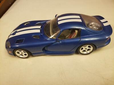Dodge Viper GTS coupe 1996 1/18 【6095m】 1996 Dodge Viper GTS Coupe w/Box 1:18 Blue White Model