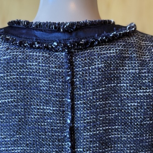 Magaschoni Collection Tweed Sakko Rundhals S Wollmischung dunkelblau Satinbesatz - Bild 12 von 16