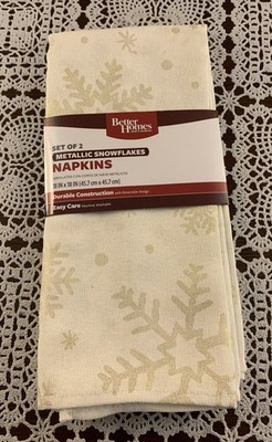 Set of Two Better Homes Gardens Metallic Snowflakes Cloth Napkins Brand New