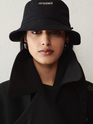 JACQUEMUS LE BOB GADJO FISCHERHUT Schwarz GR. 60 NEU MIT ETIKETT
