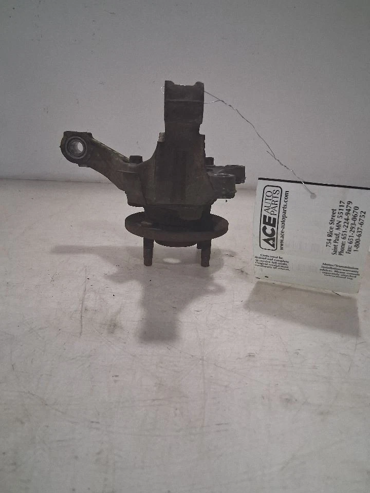 Husillo/nudillo delantero derecho pasajero HHR compatible 06-11 4810517 Foto 3 de 4