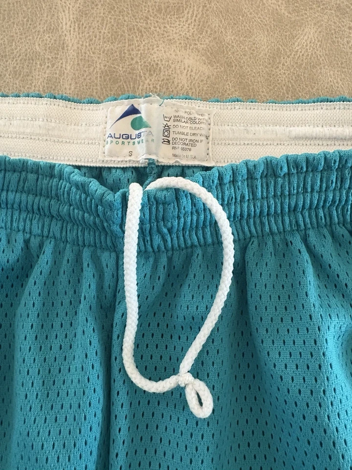 复古 90 年代 Ken DeStefanis 竞争摔跤营地短裤成人小号 — 第 3/4 张图片