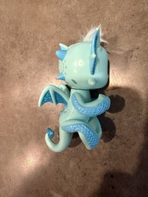 Fingerlings Glitter DragonGreen w Blue Interactive Toy Wow Wee Works
