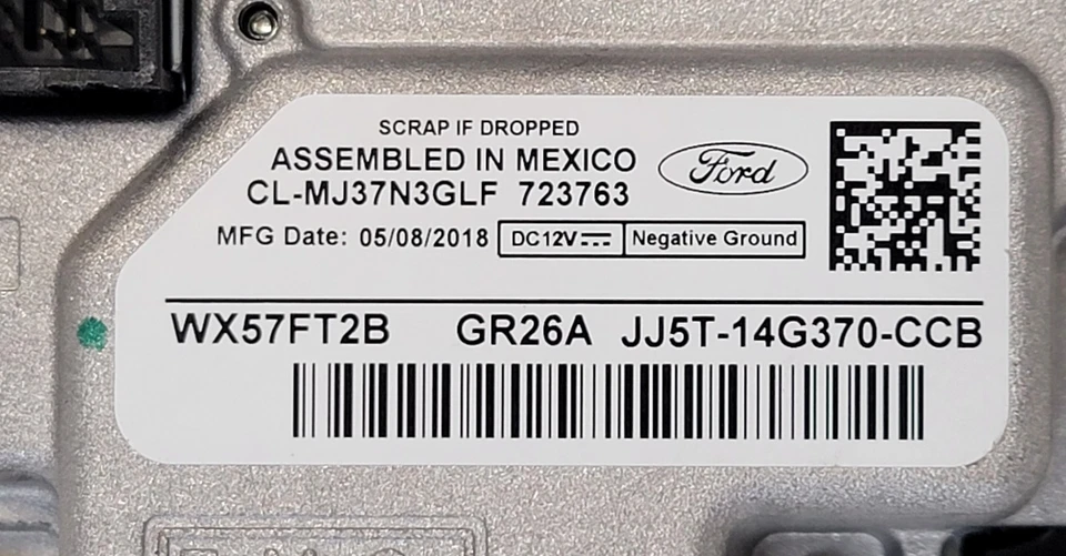 2018 Ford Escape Vehicle Information Screen OEM - Изображение 2 из 4