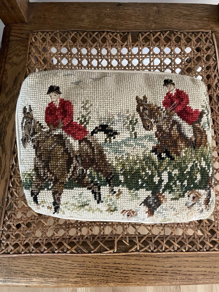 Travesseiro decorativo inglês para cena de caça Needlepoint 10x8 - Imagem 3 de 4