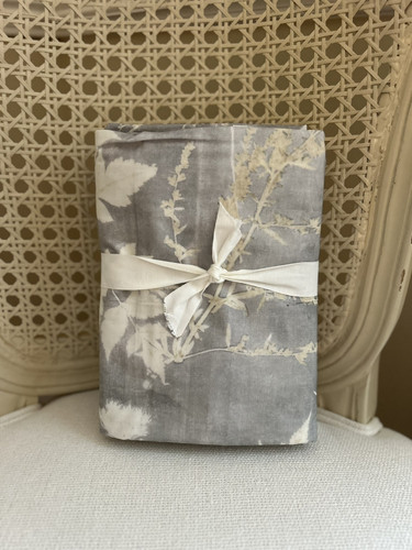 Pottery Barn Shadow Floral Percale KING Shams Set Of 2 NWOT OPEN BOX