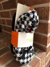 Capelli New York Ballet Style Slippers Women’s  Size X-Small 5/6 NWT 2 pairs