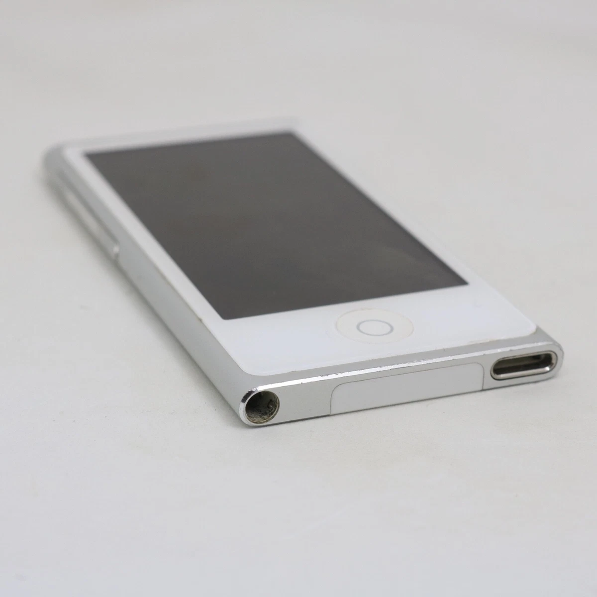 Apple iPod nano 7. Generation Silber (16GB) MP3 Player / Bluetooth / Händler