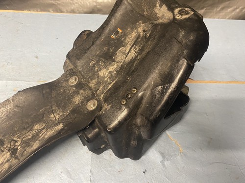 2004 KAWASAKI KX85 KX100 AIR BOX ASSEMBLY MUD FLAP - Picture 14 of 16