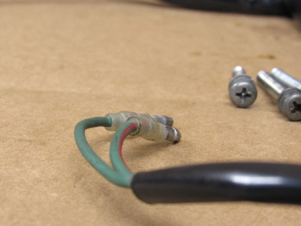 Honda CB550K 1976 controles laterales izquierdos bocina alta baja Foto 4 de 4