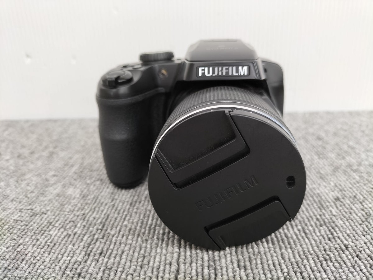 FUJIFILM FINEPIX S8200 Digital Camera, Good Condition From