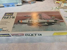 VINTAGE HASEGAWA JAPANESE FUJI T-1A /72 SCALE PLANE MODEL KIT