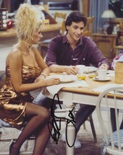 BOB SAGET SIGNED FULL HOUSE 8X10 PHOTO 6