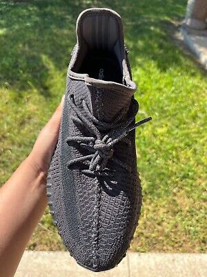 Size 11 - adidas Yeezy Boost 350 V2 Black 2019 FU9006 USED Size 11 - adidas Yeezy Boost 350 V2 Black 2019 FU9006 USED