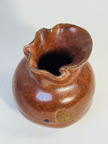 Handmade Pottery Bud Vase Rustic Reddish-Brown Glaze Pinched Top 3” - Picture 7 of 11