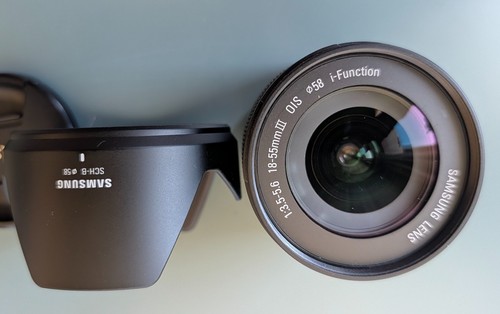 Samsung NX 18-55mm f/3.5-5.6 OIS Lens (Black)