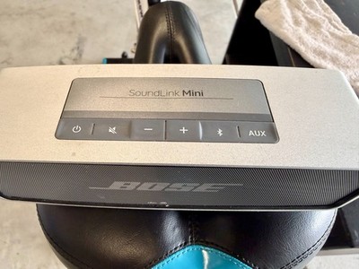 Bose SoundLink Mini Bluetooth Speaker - Silver