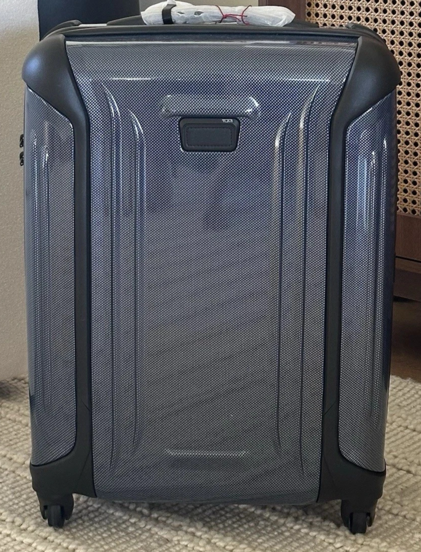 Tumi Vapor 22” Continental Carry-On Hardcase Spinner Luggage Blue