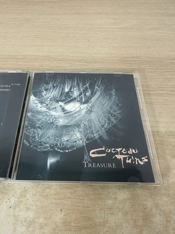 Cocteau Twins - Treasure (1984, 4AD) - Import CD - CAD412 - Made In France - Imagem 3 de 4