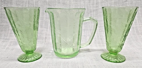 VTG Jeanette Poinsettia Green Uranium Milk Pitcher & 2 Cone Tumblers BIN02 DS36