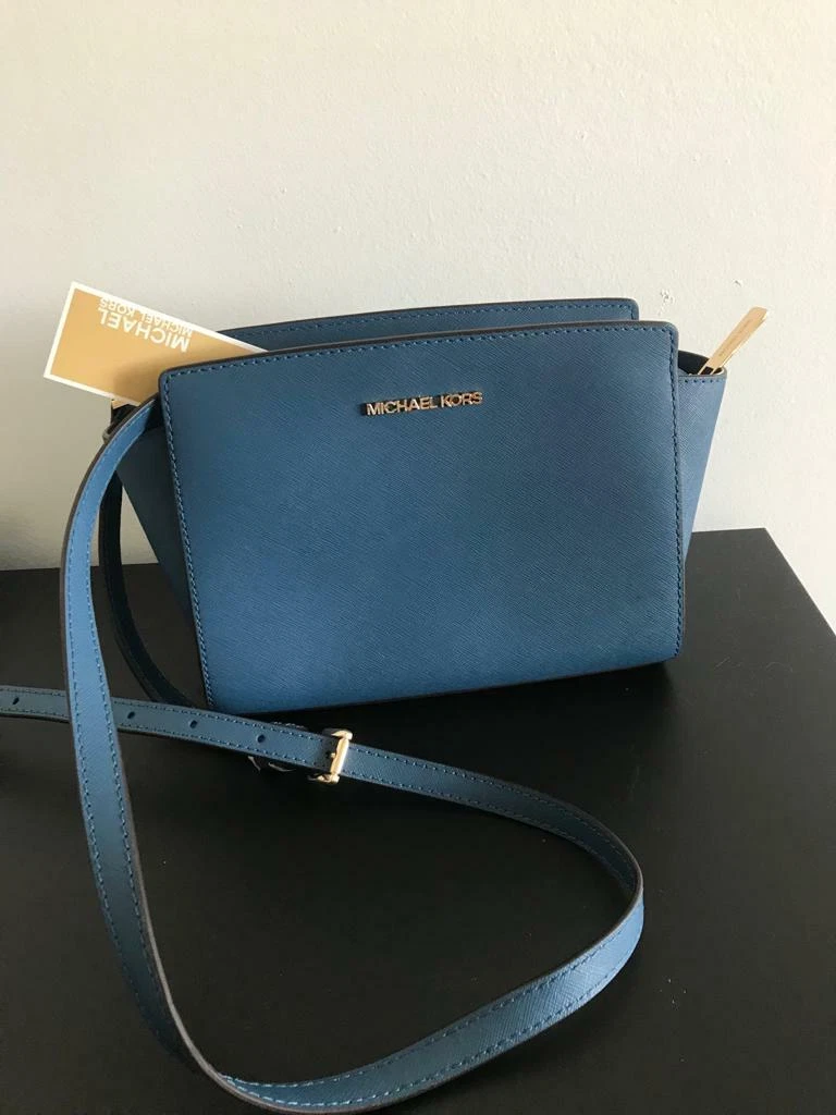 Mua Túi Đeo Vai Michael Kors MK Cora Small Crossbody Bag Màu Xanh Blue Michael Kors Mua tại Vua Hàng Hiệu h051714 #43 Mua Túi Đeo Vai Michael Kors MK Cora Small Crossbody Bag Màu Xanh Blue Michael Kors Mua tại Vua Hàng Hiệu h051714