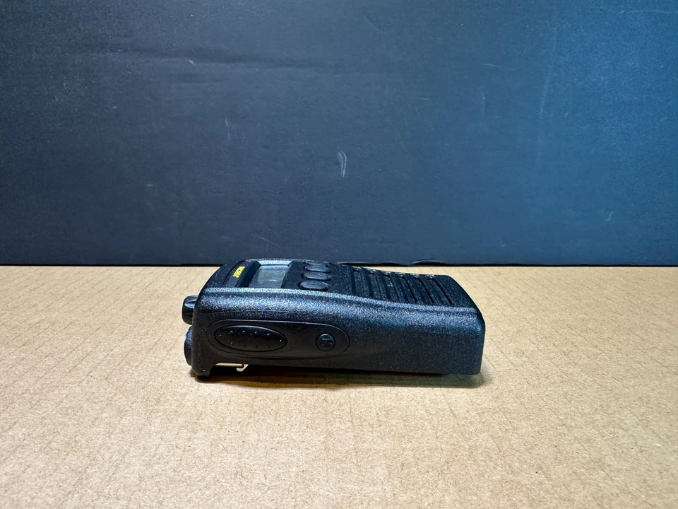 ​JOBCOM UHF MODEL JU-410 2-WAY RADIO Only-  Works Ships Fast!!! - Image 4 of 4