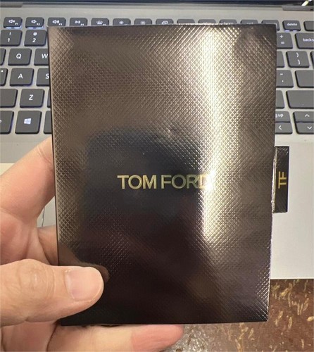 Lotto 15X Tom Ford Cosmetics Primer Morbido Opaco Tracciabile Campione Sigillato 1,5ml ciascuno - Foto 3 di 5