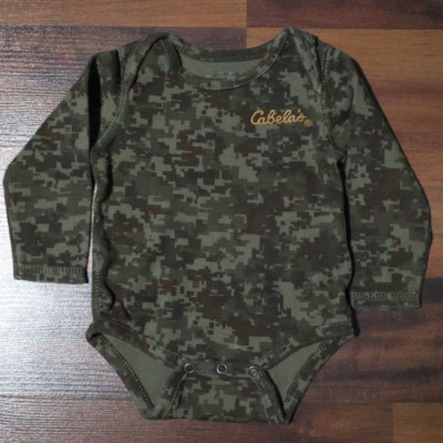 Cabela's 0-3 months long sleeve bodysuit camo green 100% cotton