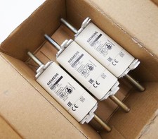 3x Siemens 3NA3 132-6 NH1 125A 690VAC fuse block - unused/original packaging -