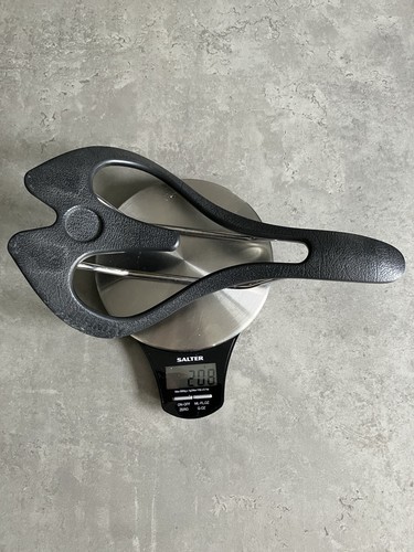 Infinity NX series, bike seat, saddle. stainless steel and carbon rails inc… - Picture 23 of 23