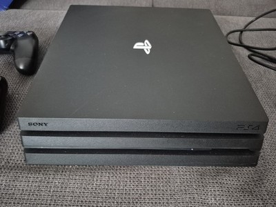 Sony PlayStation 4 Pro 1TB Heimkonsole - Schwarz - nur ein Original-Controller