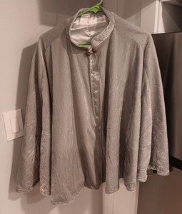 Capelet, Satin Lined Velvet Cape, Short Renaissance Cloak, Unisex Medieval Larp