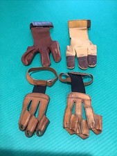 Lot of 4 Vintage ARCHERY Leather Shooting Glo...