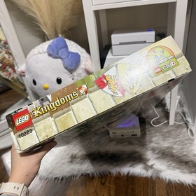 RARE Retired LEGO Castle Kingdoms Joust Royal (10223)