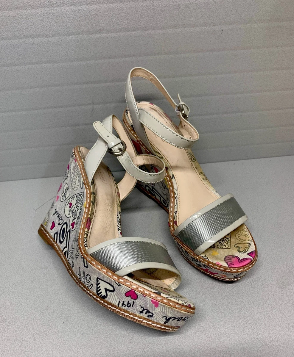 Coach Buckle Mid (2-2.9 in) Heel Height Sandals for Women  display picture 1