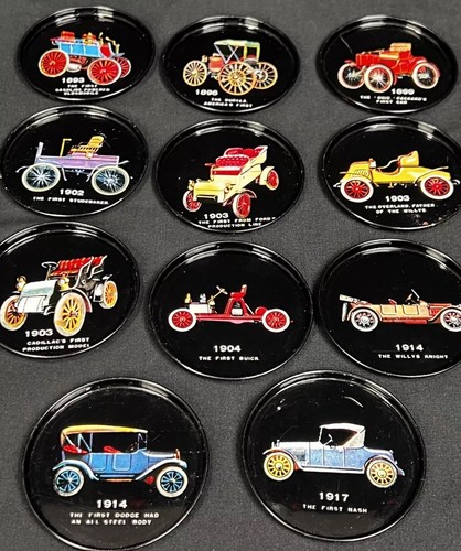 Vintage MCM Metall Blech Auto Untersetzer 3" 9er Set Hergestellt in Japan Ford Dodge Cadillac - Bild 1 von 8