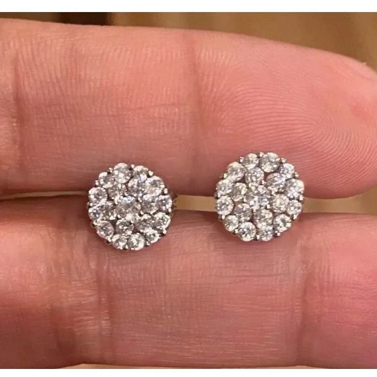 Aretes con racimo de plata esterlina pavé de circonitas cúbicas enchapados en platino para mujer Foto 4 de 4