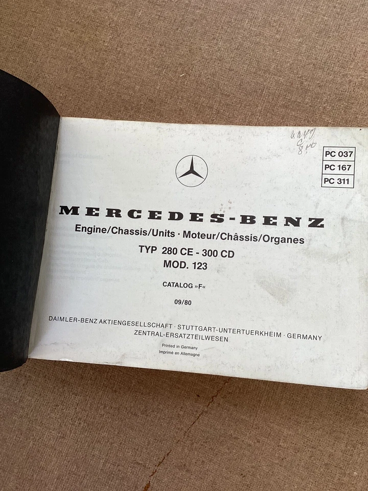 Motor/chassi Mercedes-Benz TIPO 280 CE-300 CD MOD. Catálogo 123 - F (9/80) - Imagem 4 de 4