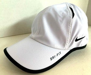 nike featherlight dri fit cap