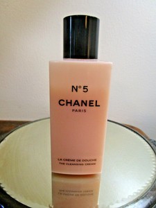chanel no 5 cleansing cream