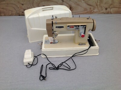 Vintage Dressmaker SZ 721 Sewing Machine | eBay