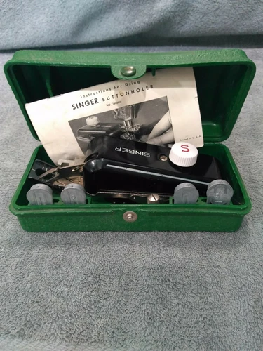 Vintage Singer Buttonholer USA 160506