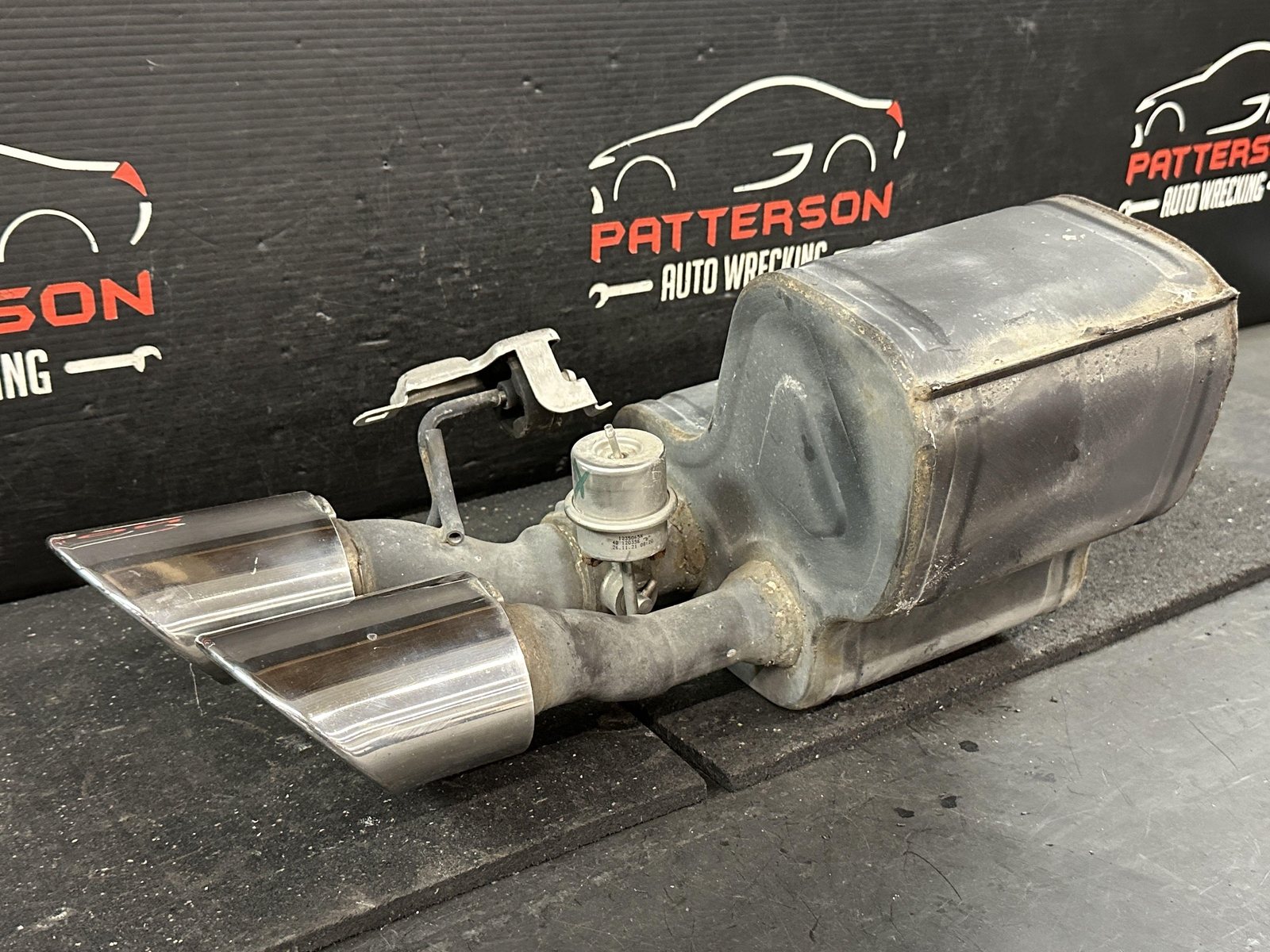 17-22 MASERATI QUATTROPORT 3.0 REAR DRIVER EXHAUST MUFFLER TAIL PIPE 670160278