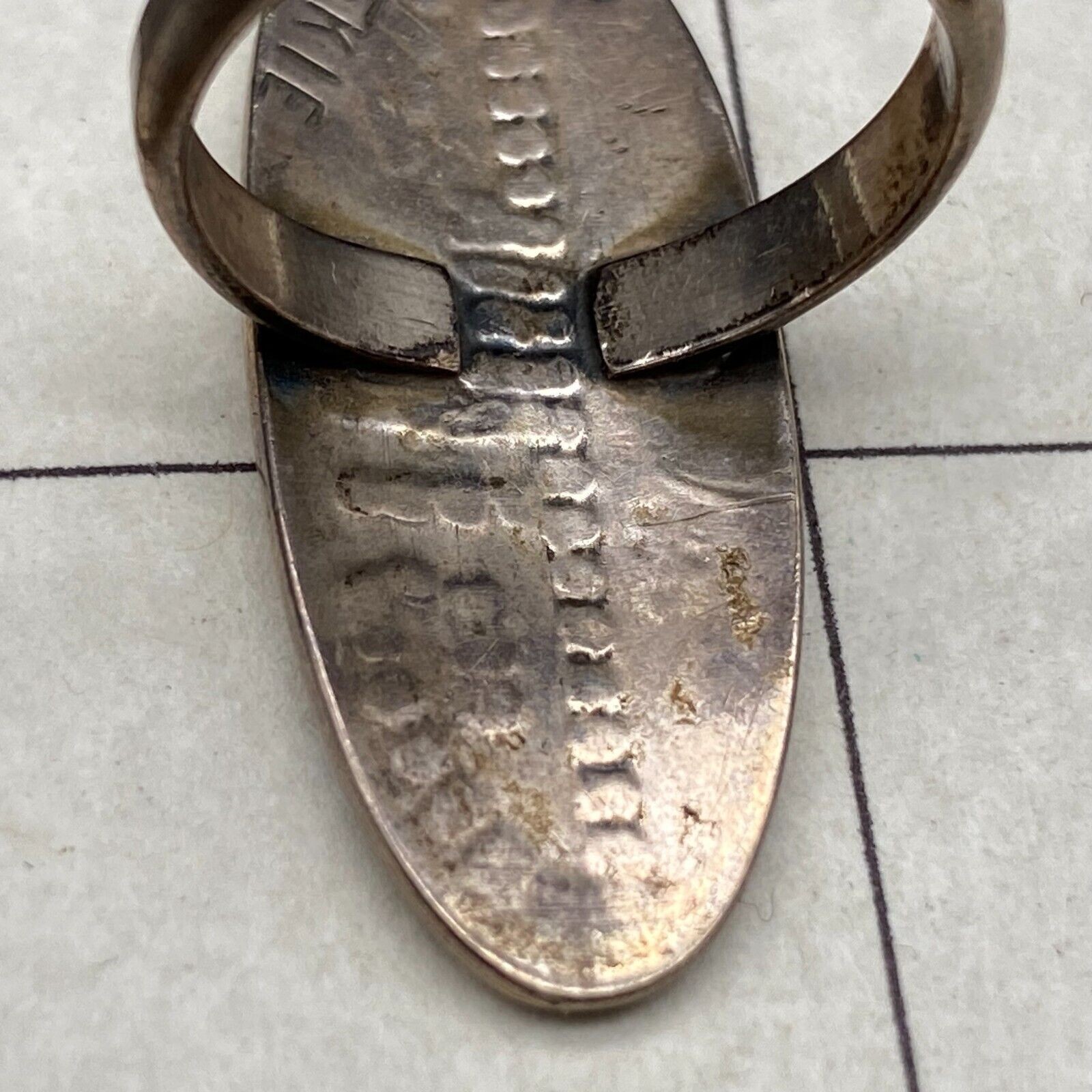 Vintage Hopi Lawrence Saufkie Prayer Feather Rain Sterling Silver Ring Size 8.25